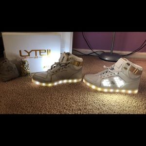 Led shoes